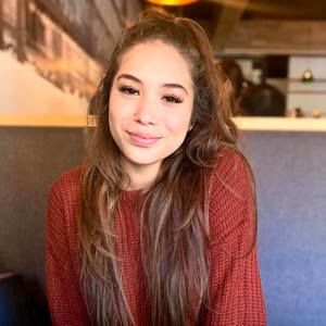 Meet your Posher, Fernanda